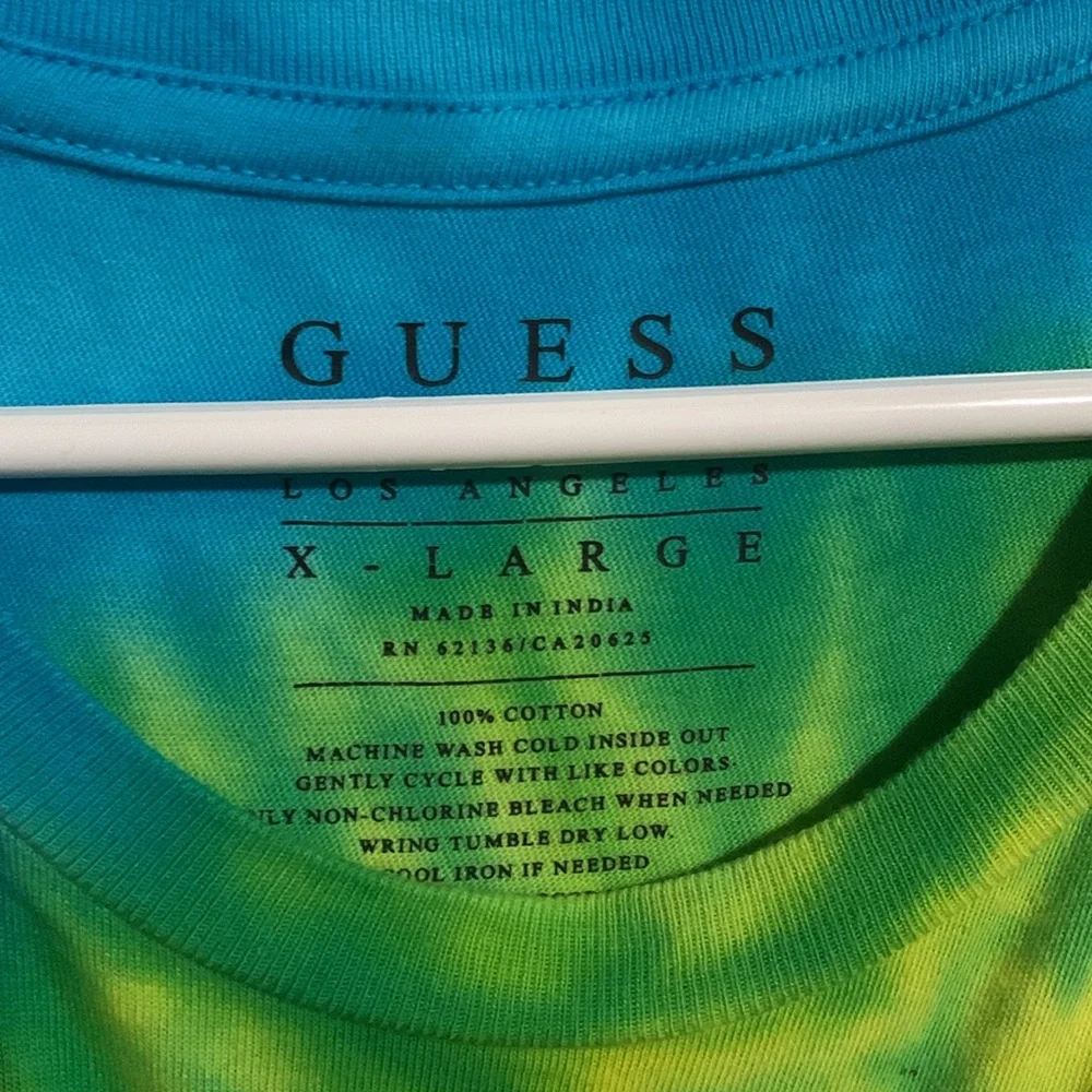 Guess tie dye t-shirt - Picture 2 of 2